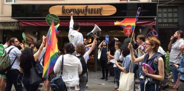 Haber | Homofobik ve transfobik esnaf protesto edildi