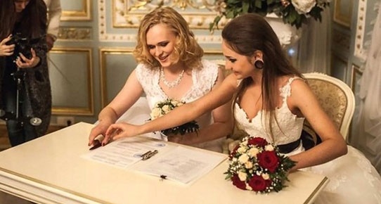 Haber | Rusya'da iki gelinli ilk evlilik